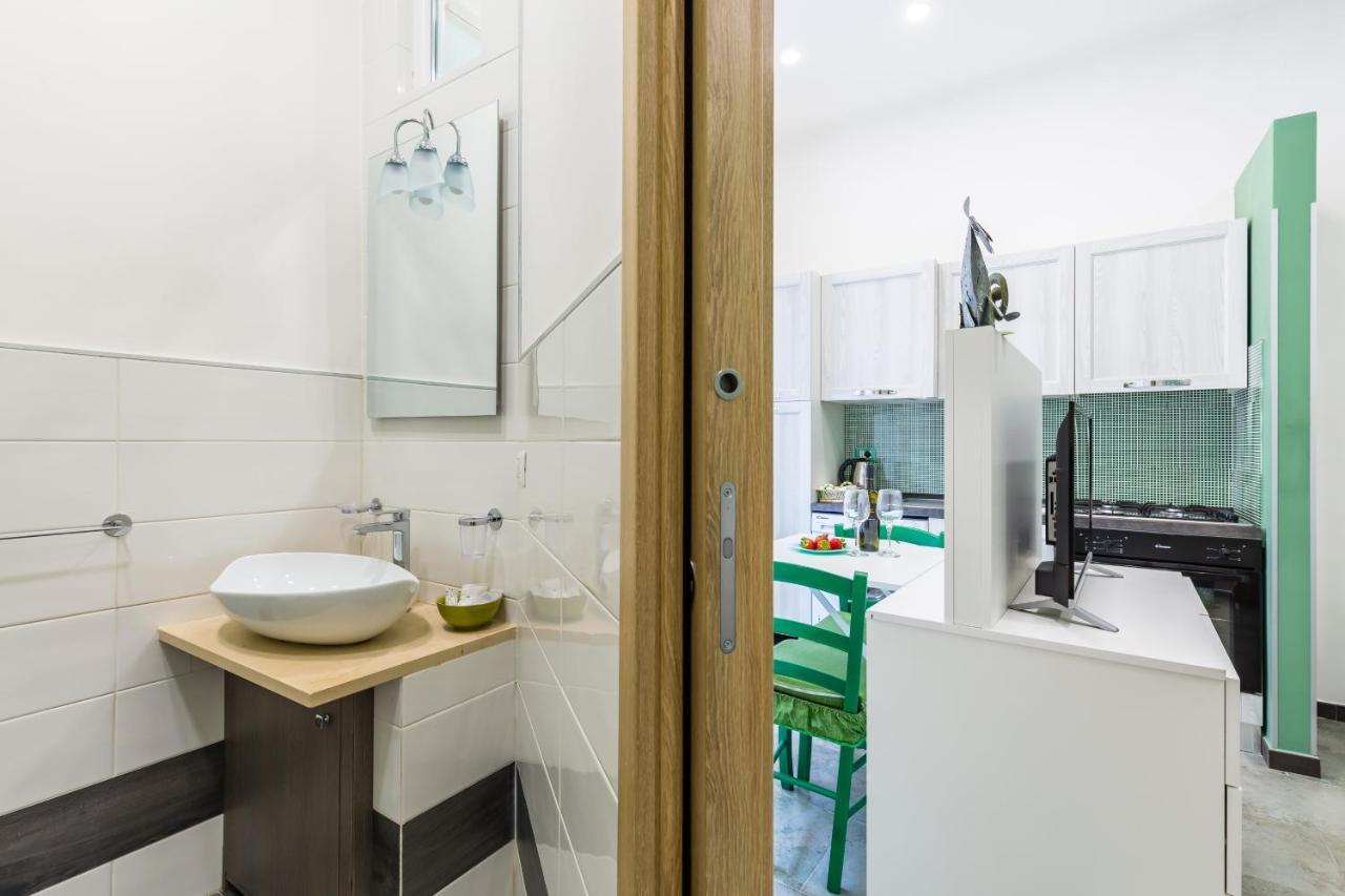 Gelso Complex Studios And Flat By Napoliapartments Extérieur photo