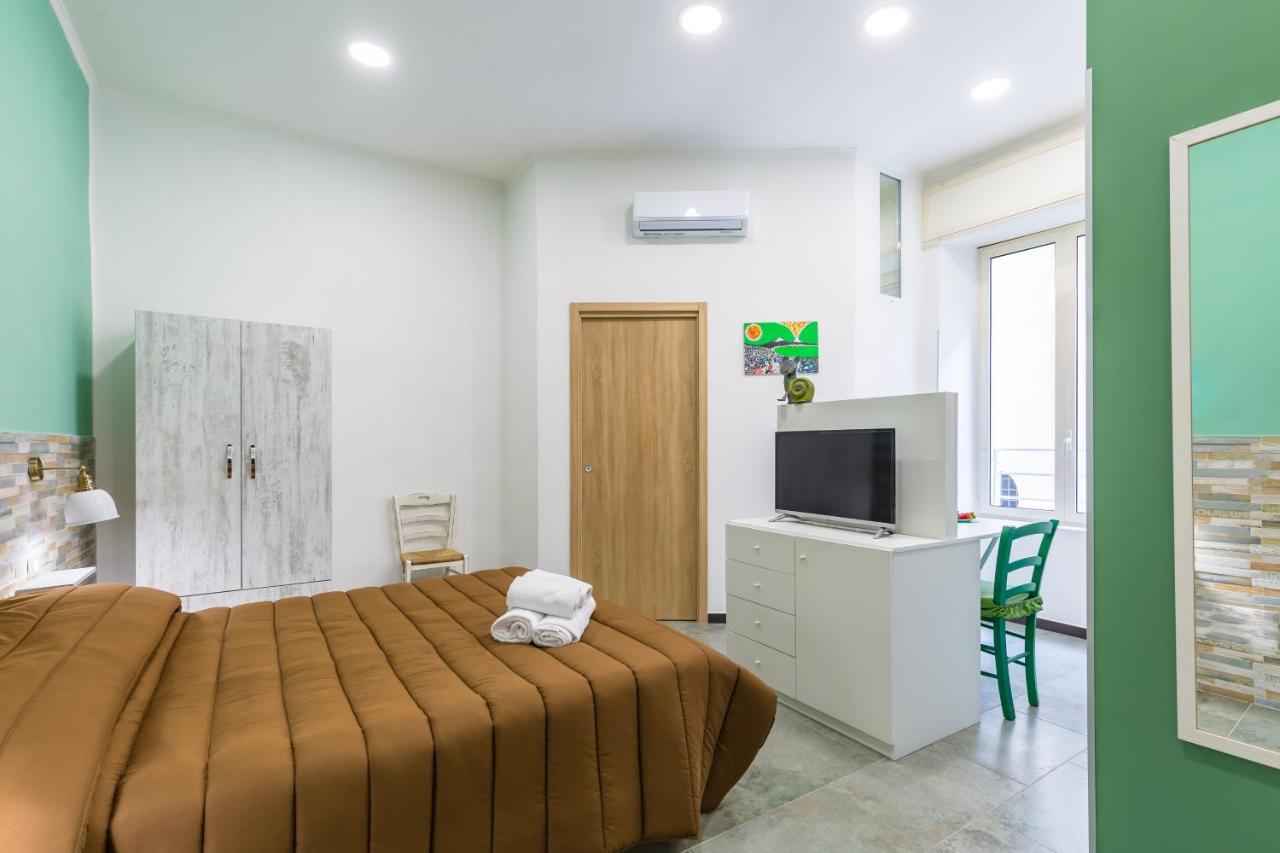 Gelso Complex Studios And Flat By Napoliapartments Extérieur photo