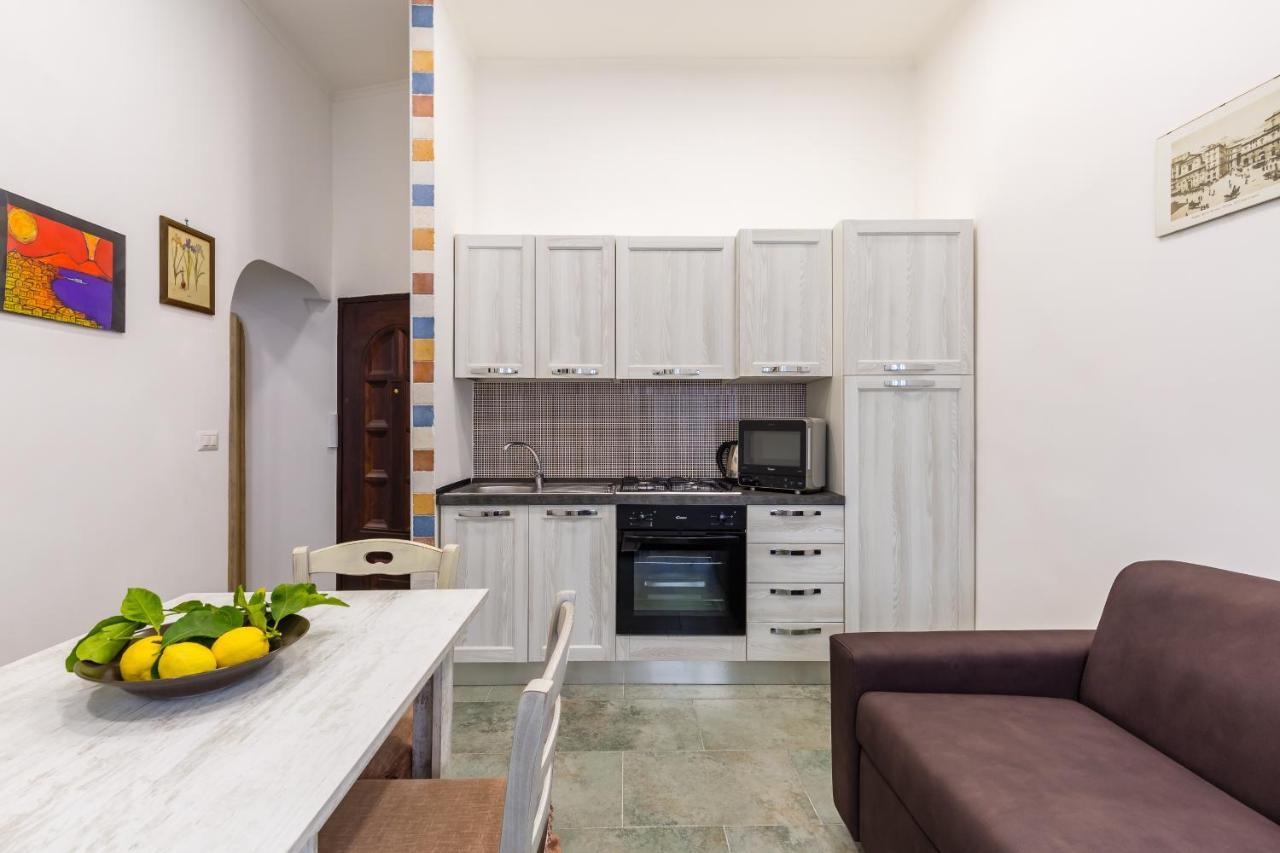Gelso Complex Studios And Flat By Napoliapartments Extérieur photo
