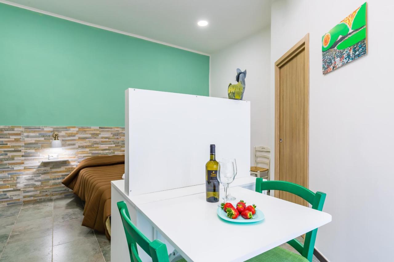 Gelso Complex Studios And Flat By Napoliapartments Extérieur photo