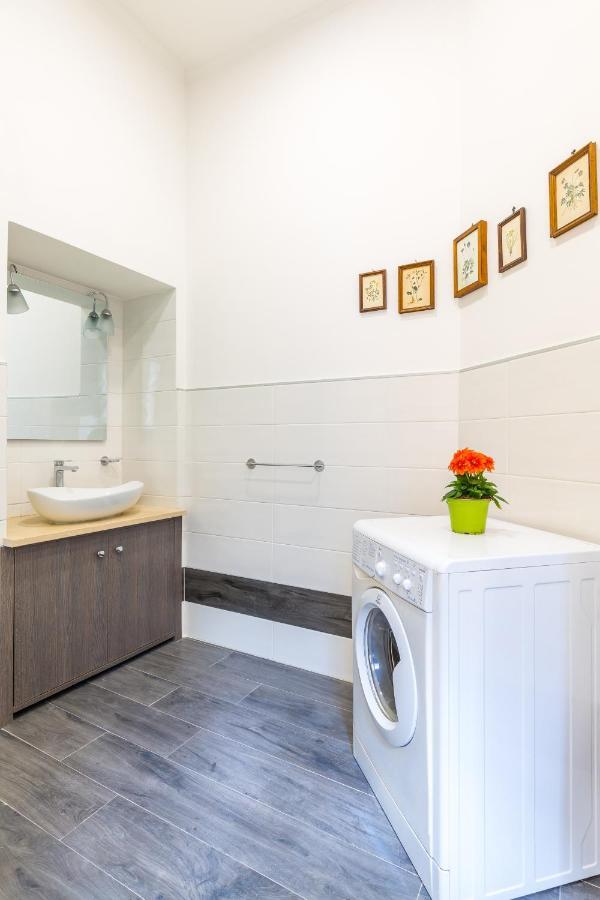 Gelso Complex Studios And Flat By Napoliapartments Extérieur photo